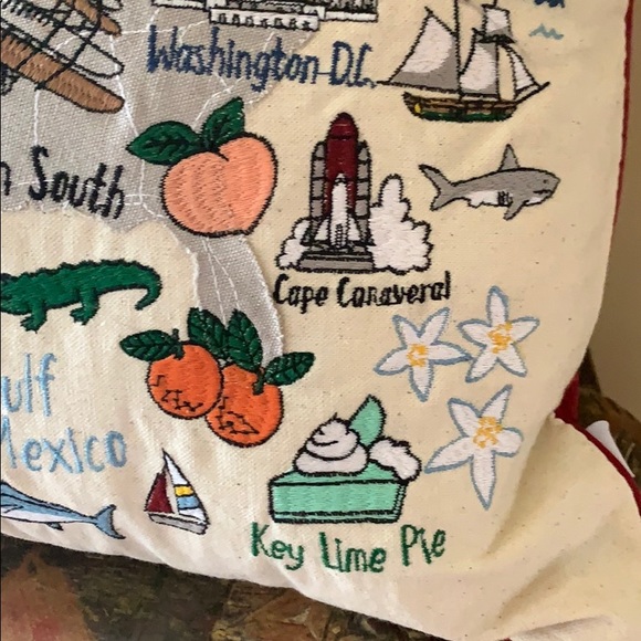United States of America embroidered Pillow (NWT) - Picture 8 of 16